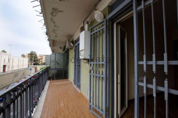 CASA BATTISTI MESSINA bellissimo appartamento in centro città ideale per FAMIGLIE o GRUPPI DI AMICI - max 3 camere, max 8 persone Exterior foto