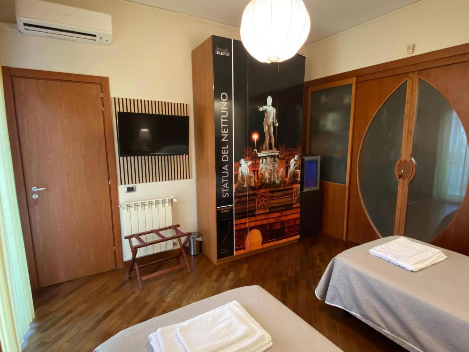 CASA BATTISTI MESSINA bellissimo appartamento in centro città ideale per FAMIGLIE o GRUPPI DI AMICI - max 3 camere, max 8 persone Exterior foto