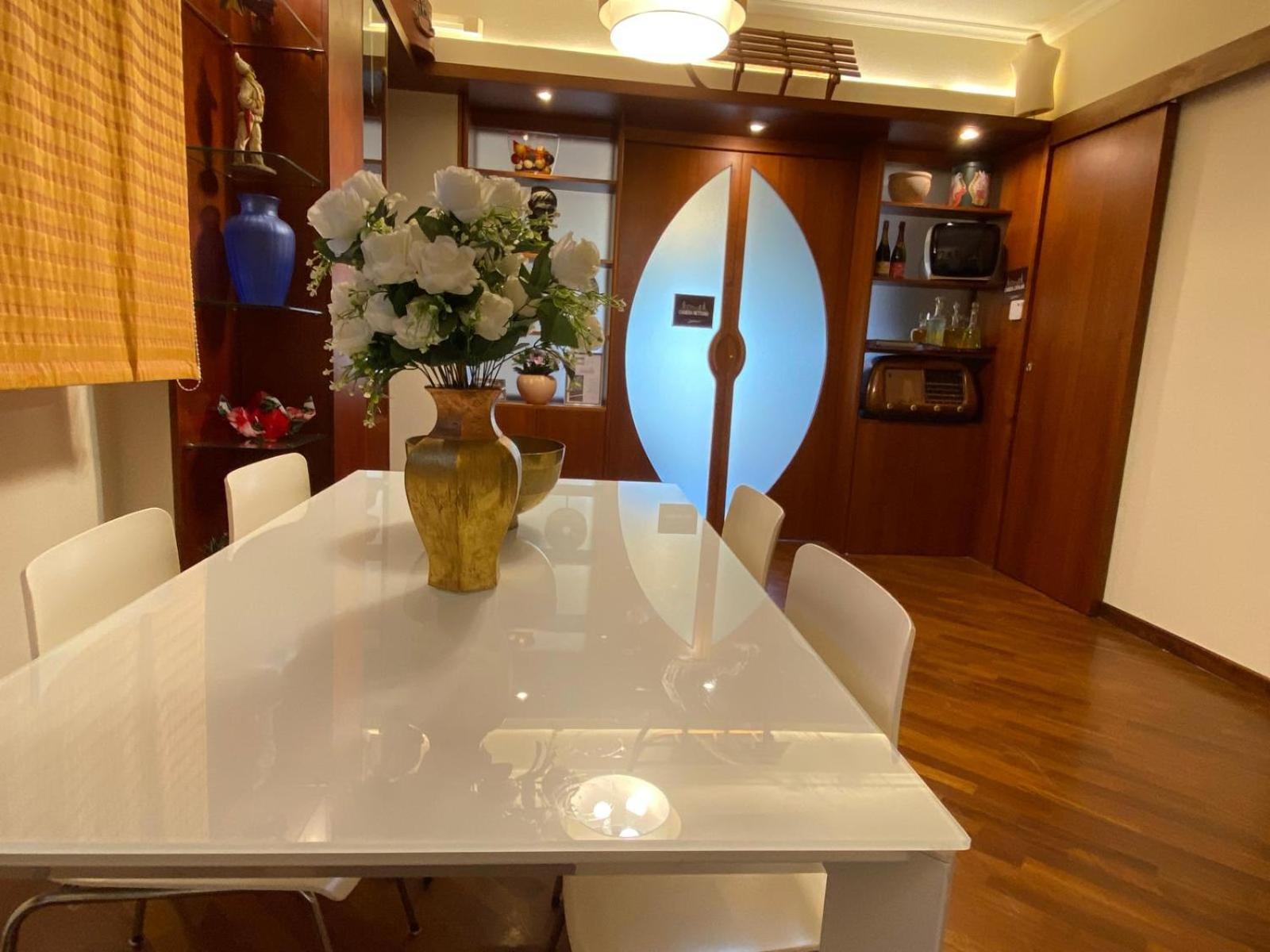 CASA BATTISTI MESSINA bellissimo appartamento in centro città ideale per FAMIGLIE o GRUPPI DI AMICI - max 3 camere, max 8 persone Exterior foto